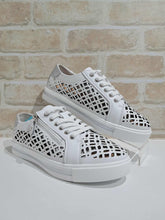 Load image into Gallery viewer, Nova White