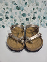 Load image into Gallery viewer, Mayari Graceful Taupe Birko Regular