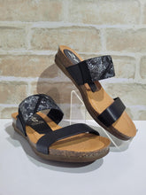 Load image into Gallery viewer, Resort Negro