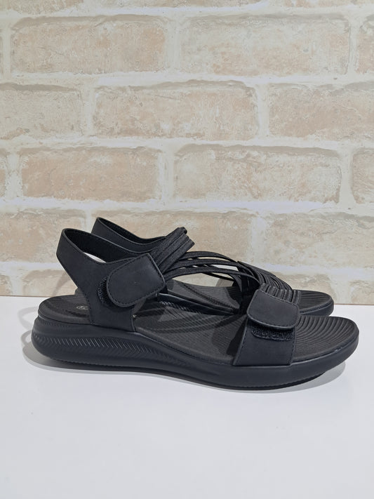 Florrie Black/Black