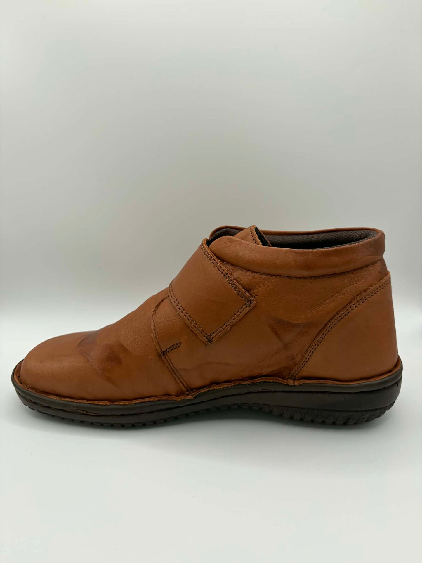 5240-27 Tan
