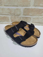 Load image into Gallery viewer, Arizona Black Suede SFB Narrow