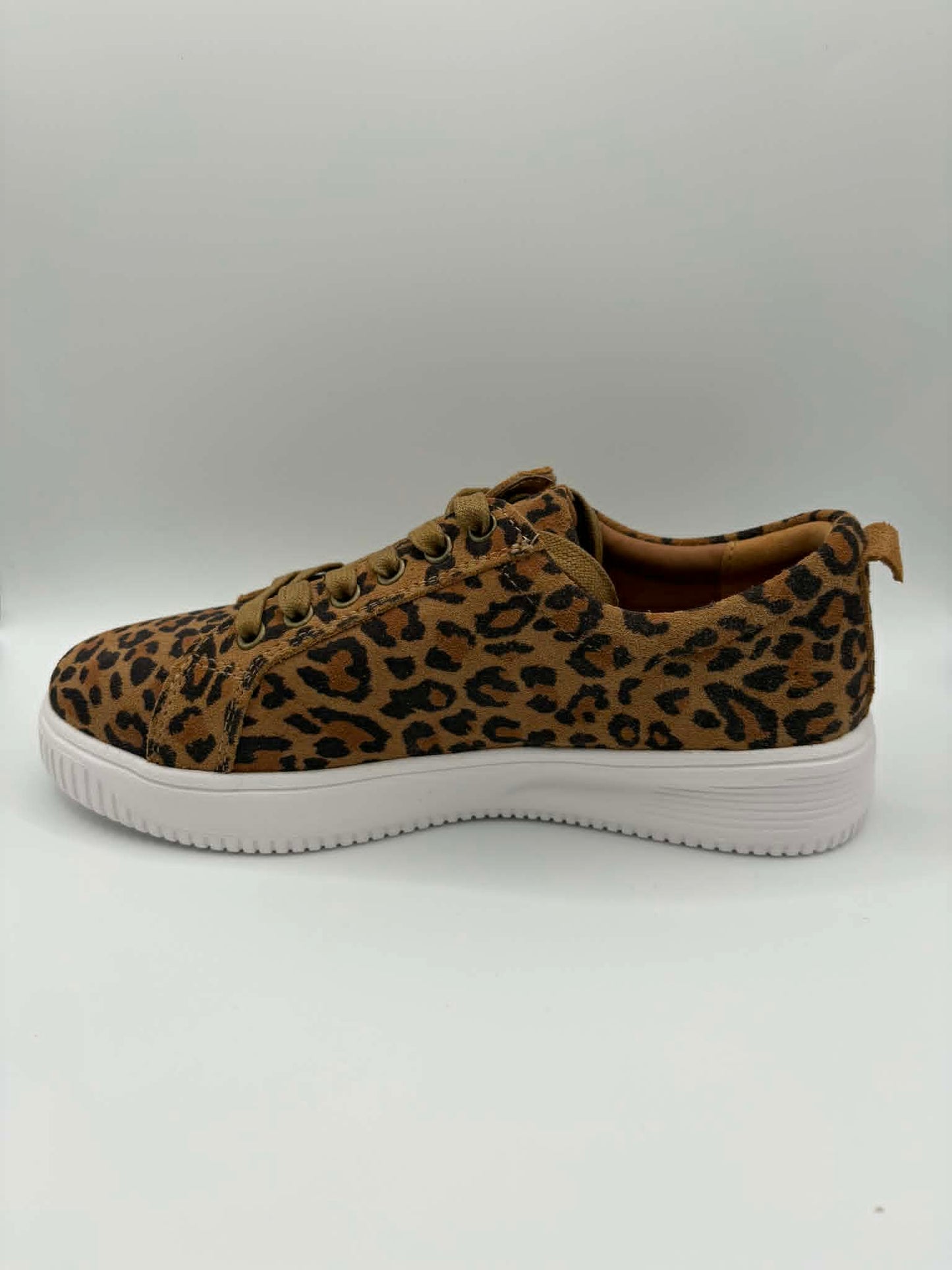 Nelly Leopard Print