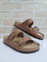 Load image into Gallery viewer, Arizona Cognac Oiled Leather Regular