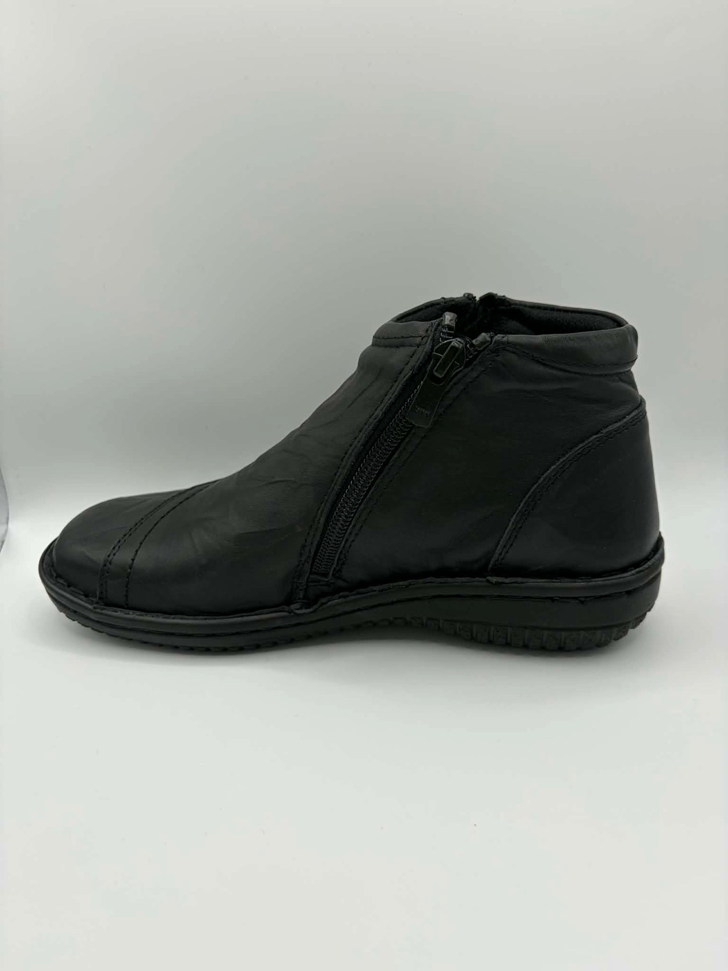 5250-27 Black