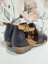 Load image into Gallery viewer, Digby Black/Tan