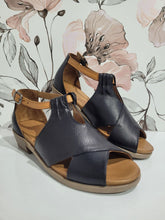 Load image into Gallery viewer, Digby Black/Tan