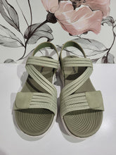 Load image into Gallery viewer, Florrie Light Khaki