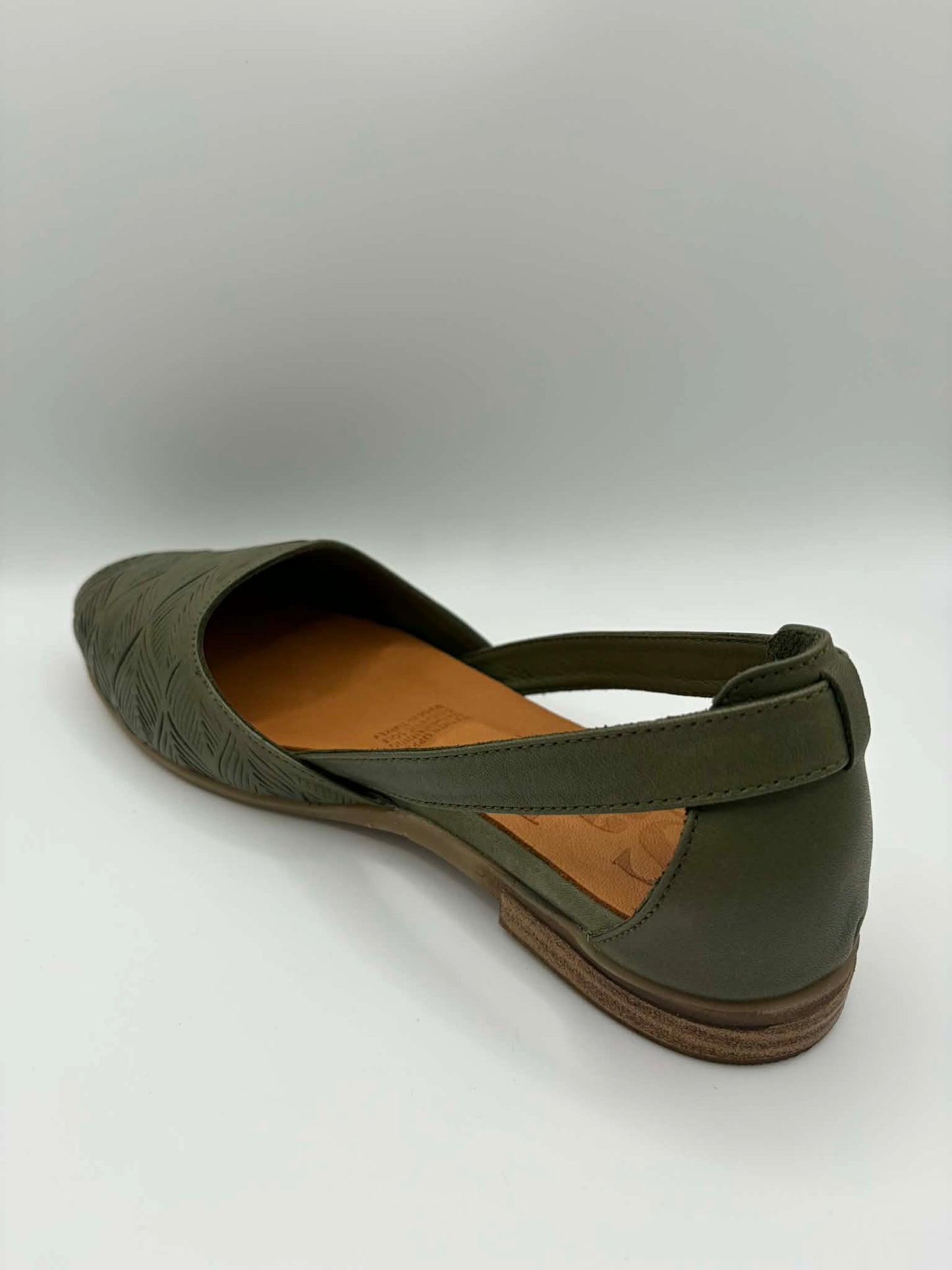 Cresta Dark Olive