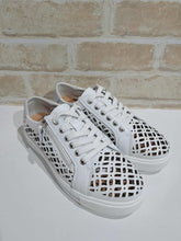 Load image into Gallery viewer, Nova White