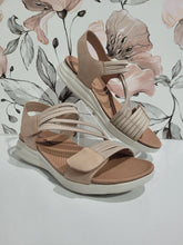 Load image into Gallery viewer, Florrie Blush