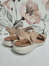 Load image into Gallery viewer, Florrie Blush