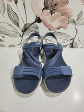 Load image into Gallery viewer, Florrie Denim