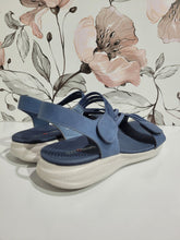 Load image into Gallery viewer, Florrie Denim