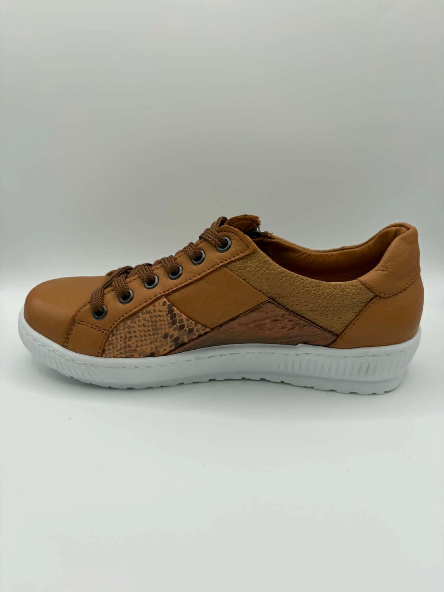 EG80XW Tan
