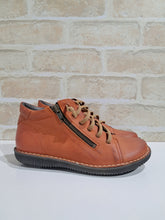 Load image into Gallery viewer, Madge Naranja by Zeta
