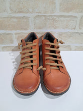 Load image into Gallery viewer, Madge Naranja by Zeta
