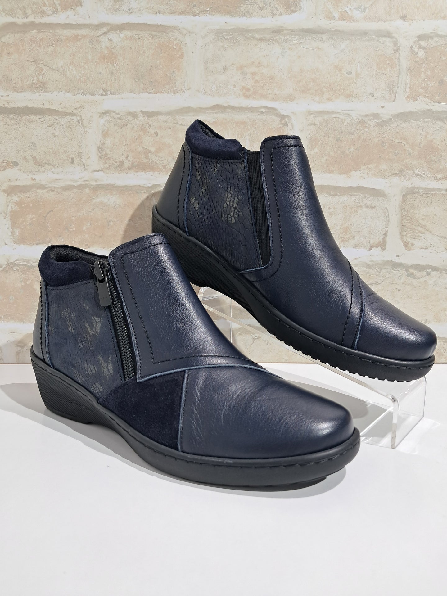 CP462-18 Navy Combo by Cabello