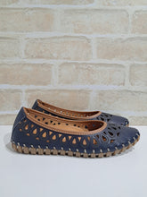 Load image into Gallery viewer, April Navy by Thyme &amp; Co
