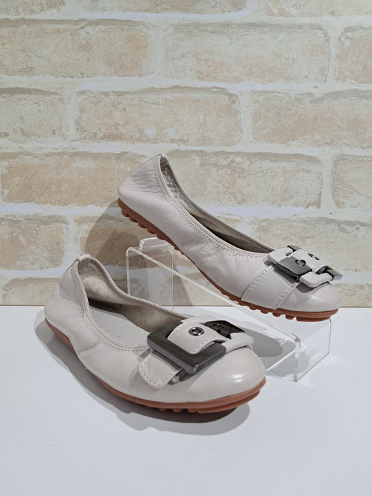 Ballencia Silver Grey