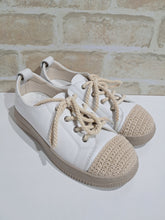 Load image into Gallery viewer, Cabarita White by Hinako
