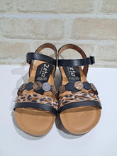 Load image into Gallery viewer, Idalia Negro/Leopard/Bruciato
