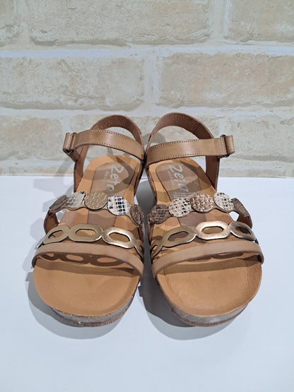 Idalia Avellana/Bronce/Multi