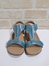 Load image into Gallery viewer, The Show Teal By Taos
