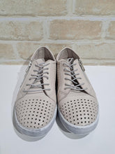 Load image into Gallery viewer, EG17 Taupe by Cabello
