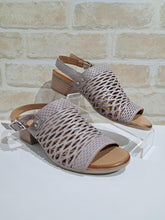 Load image into Gallery viewer, Alaca Taupe by Cabello
