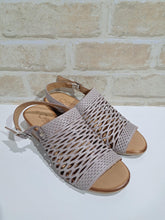 Load image into Gallery viewer, Alaca Taupe by Cabello
