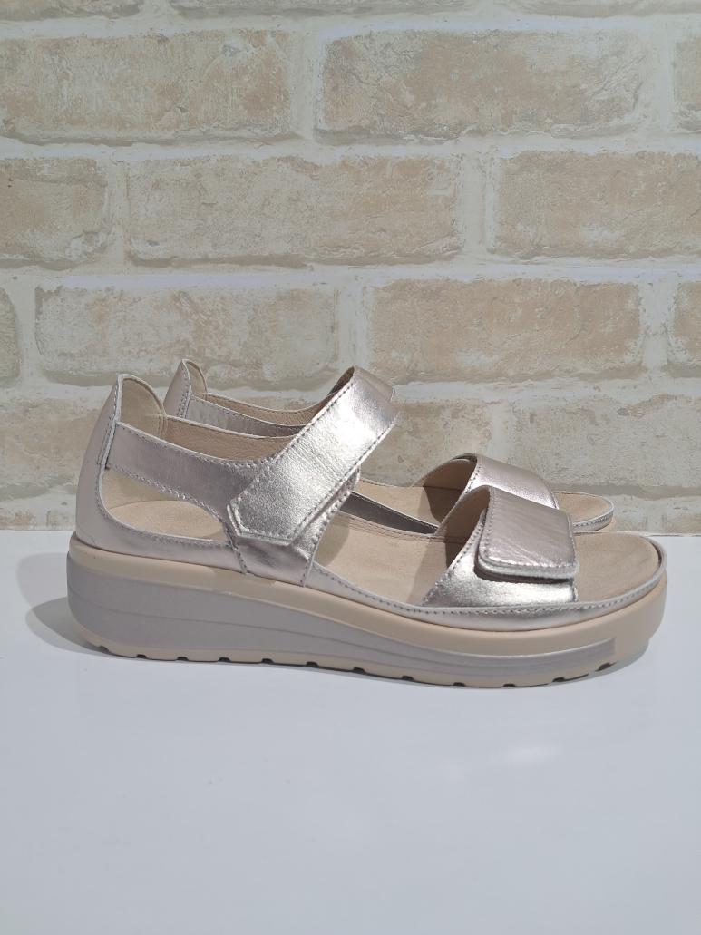 Happy Champagne/Soft Gold