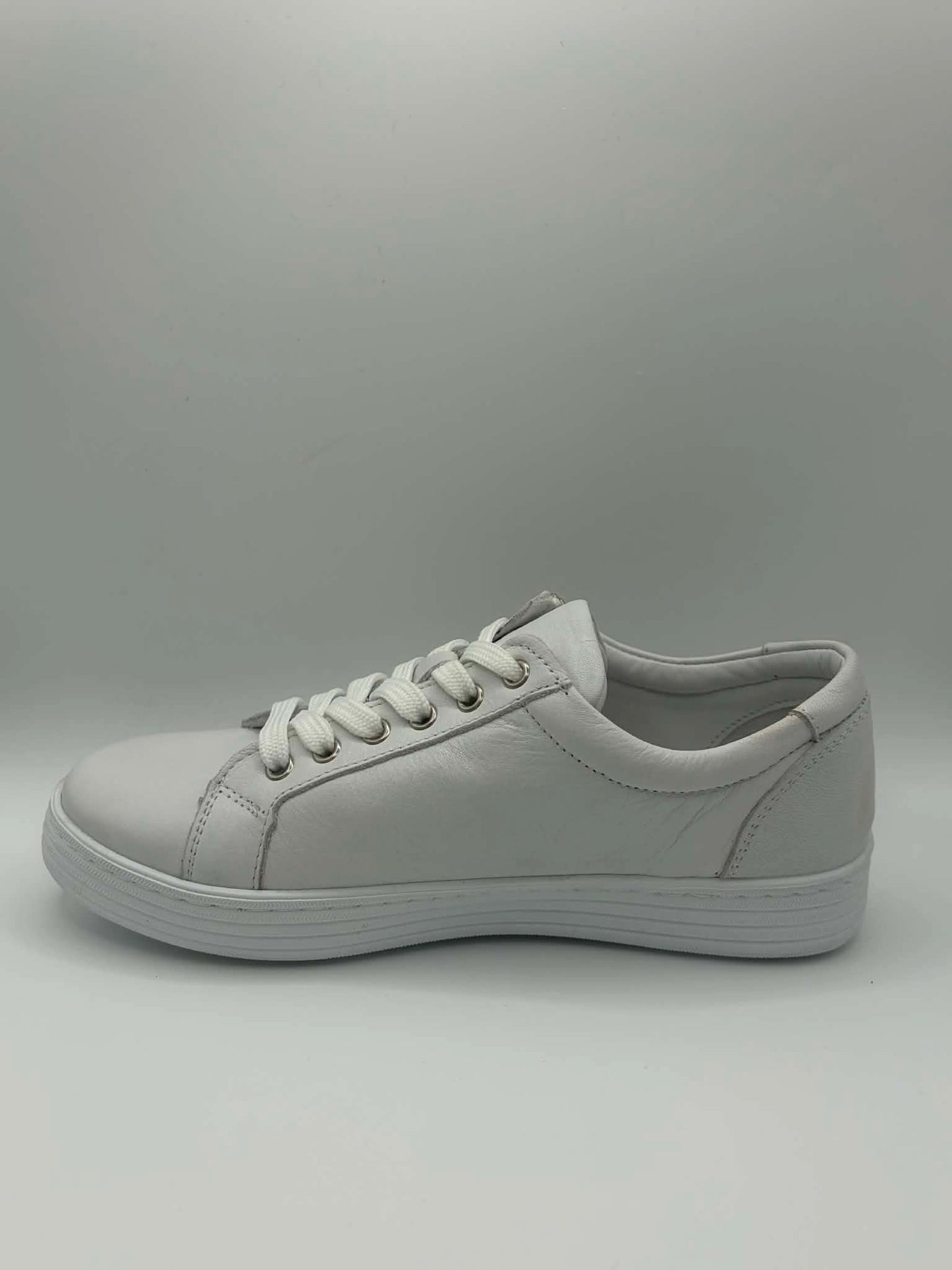 Unity White