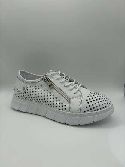 EG172 White