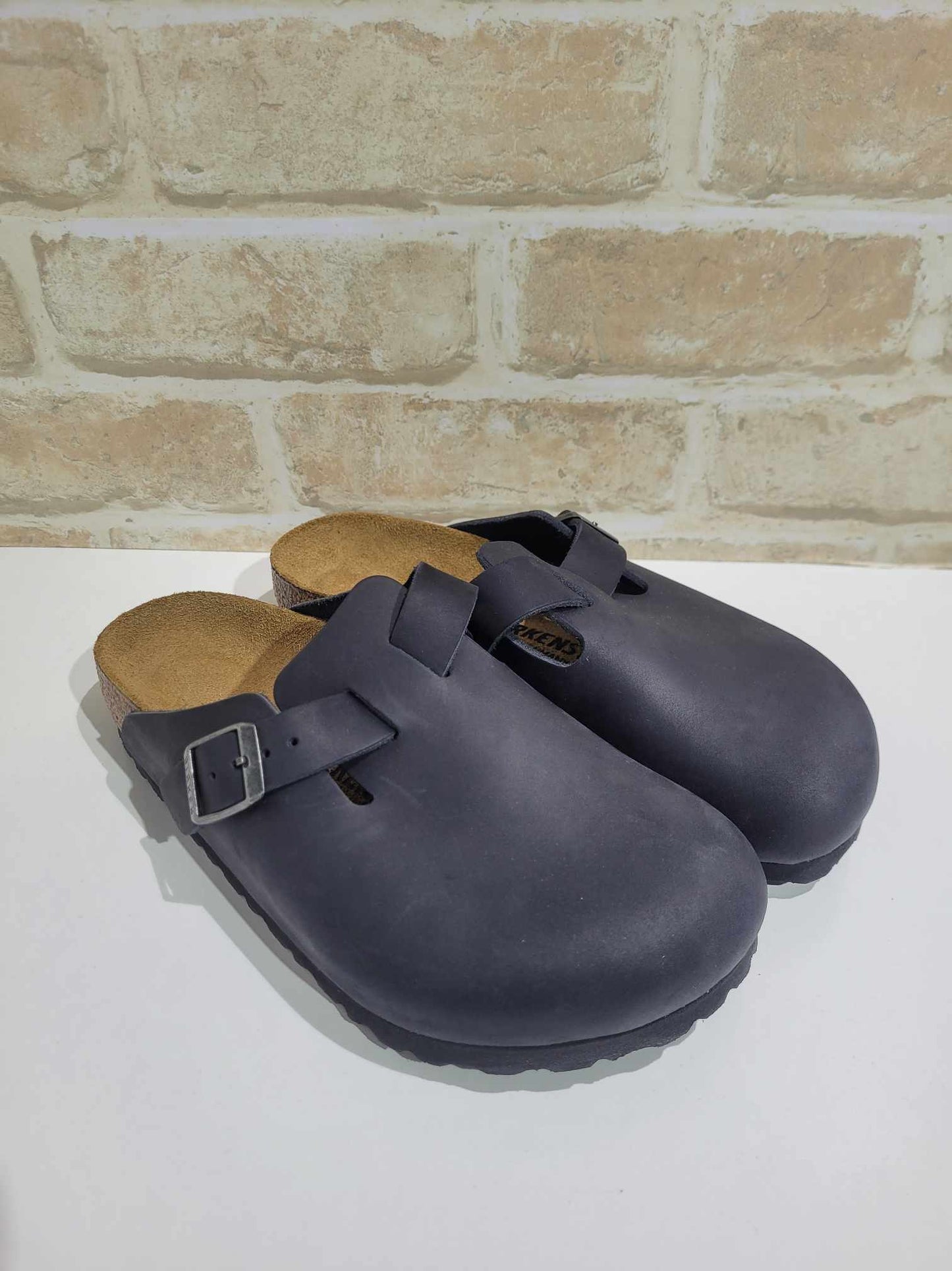 Boston Black Oiled Leather Regular