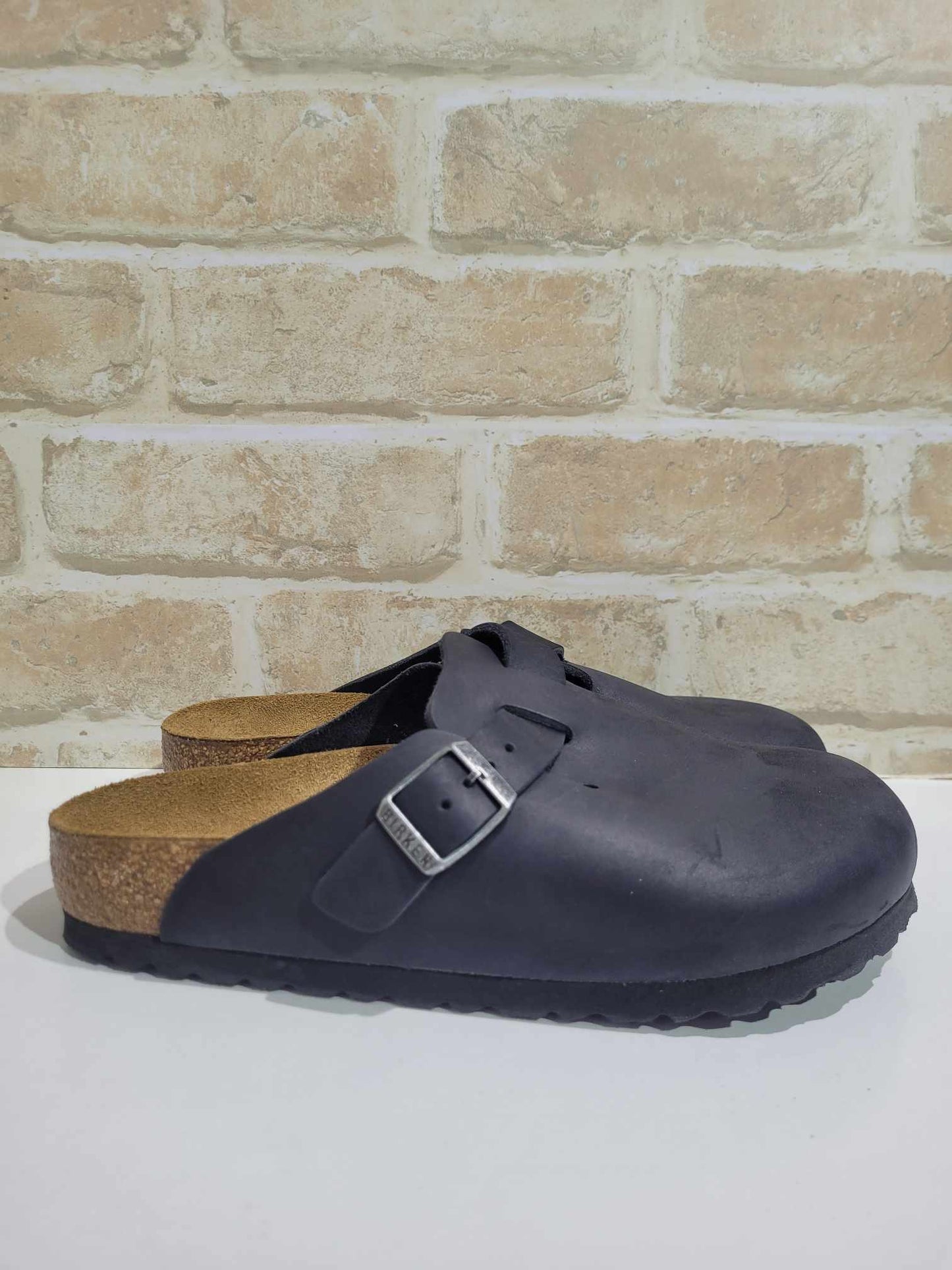 Boston Black Oiled Leather Regular