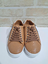 Load image into Gallery viewer, Temple Cognac/White
