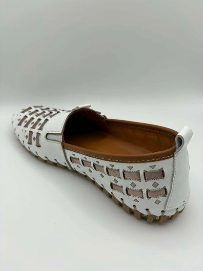 Totem White/Pewter