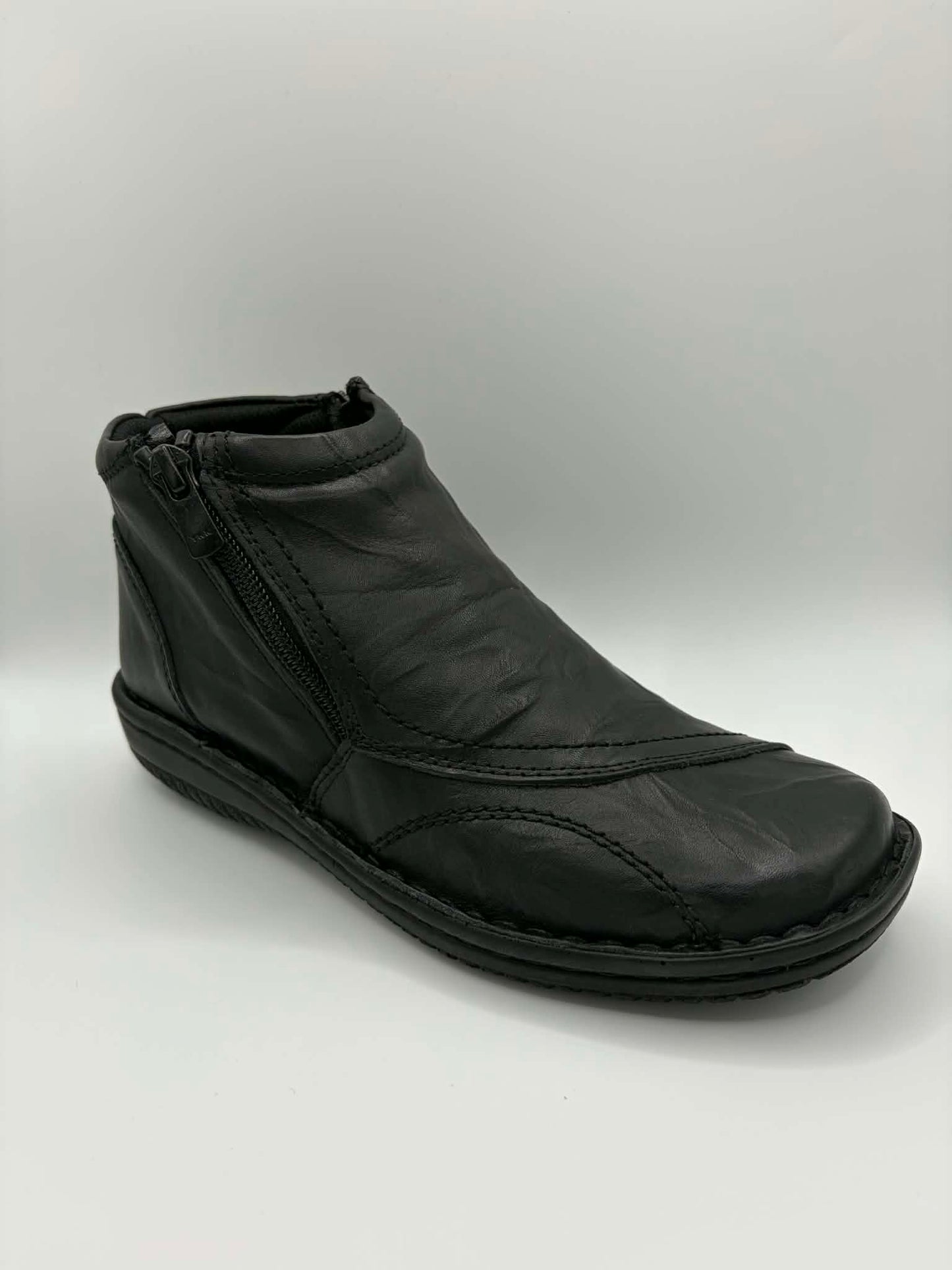 5250-27 Black