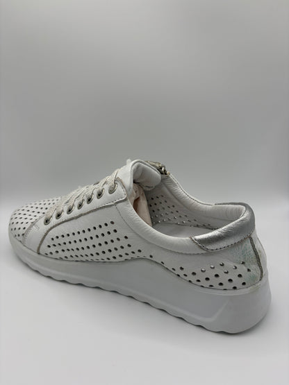 EG256 White