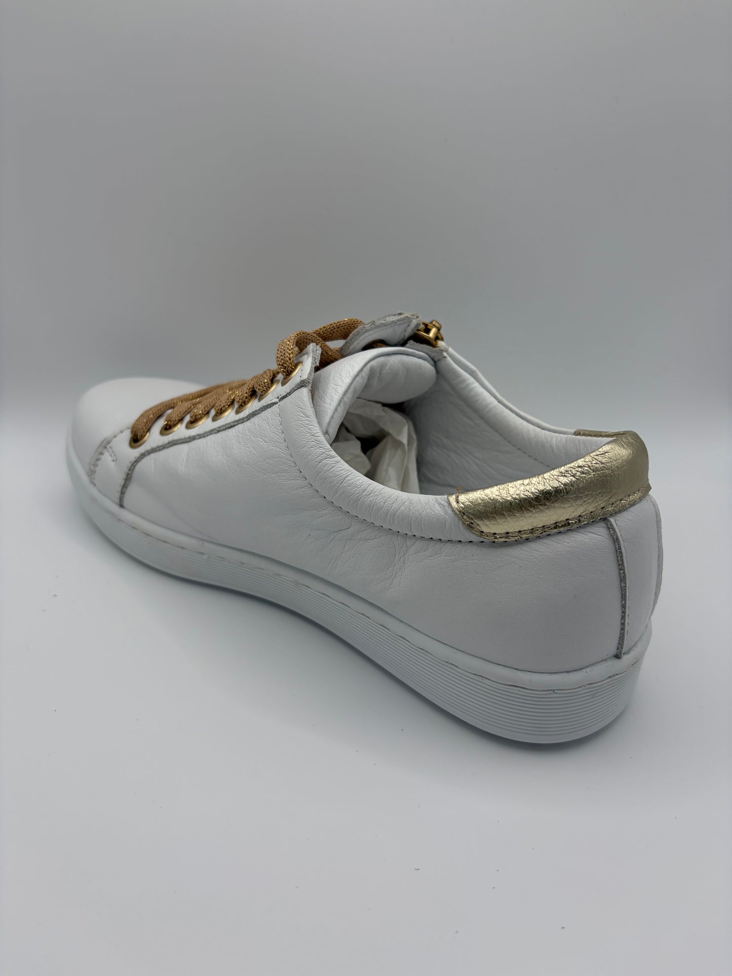 Token Fresh White/Gold