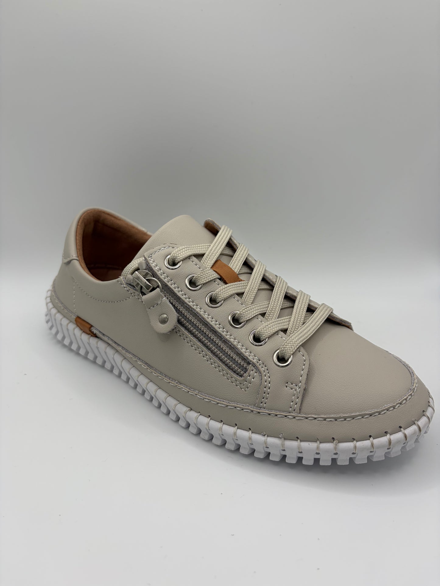 Tylisha Silver/Grey