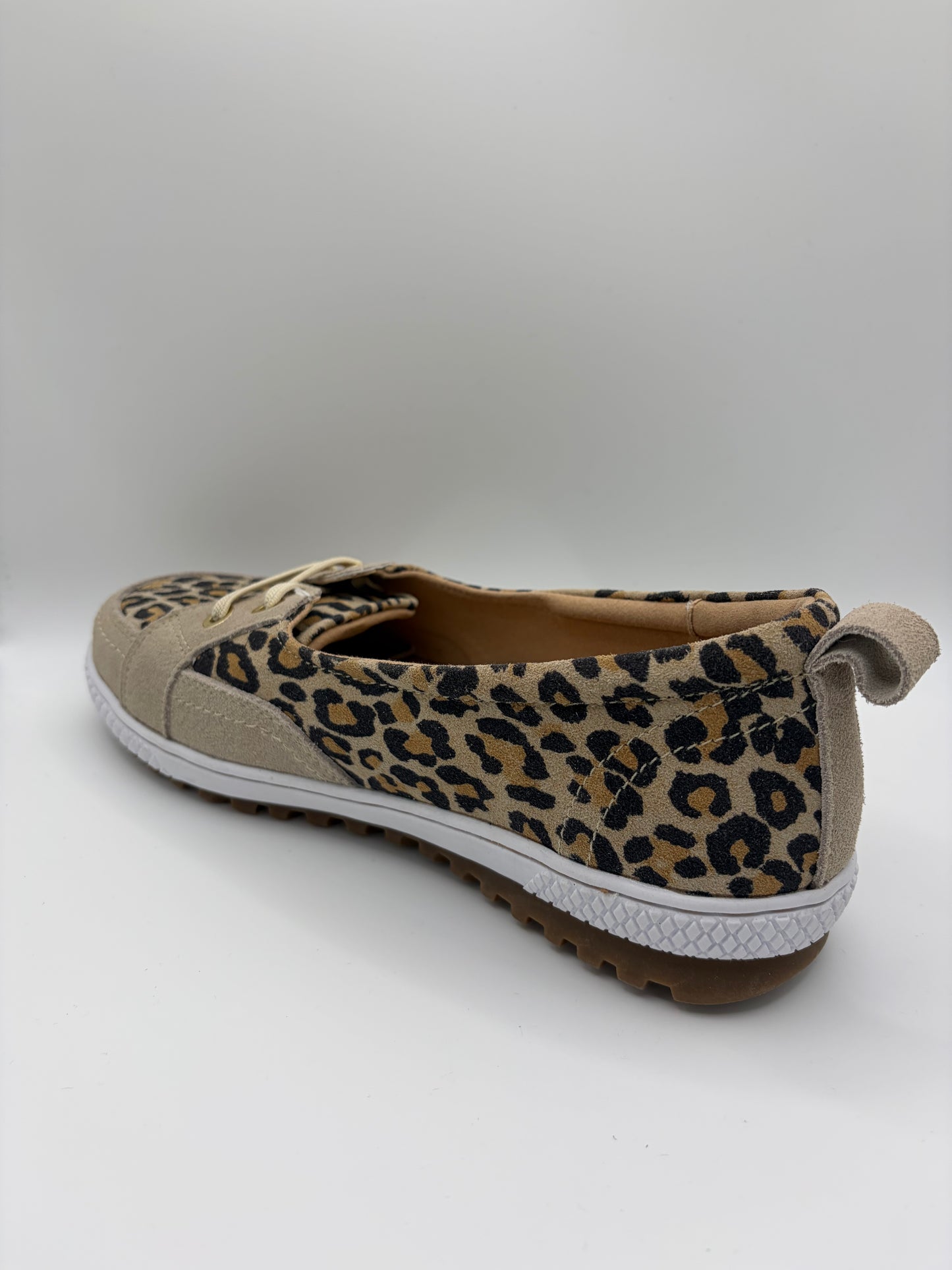 Garland Taupe Leopard