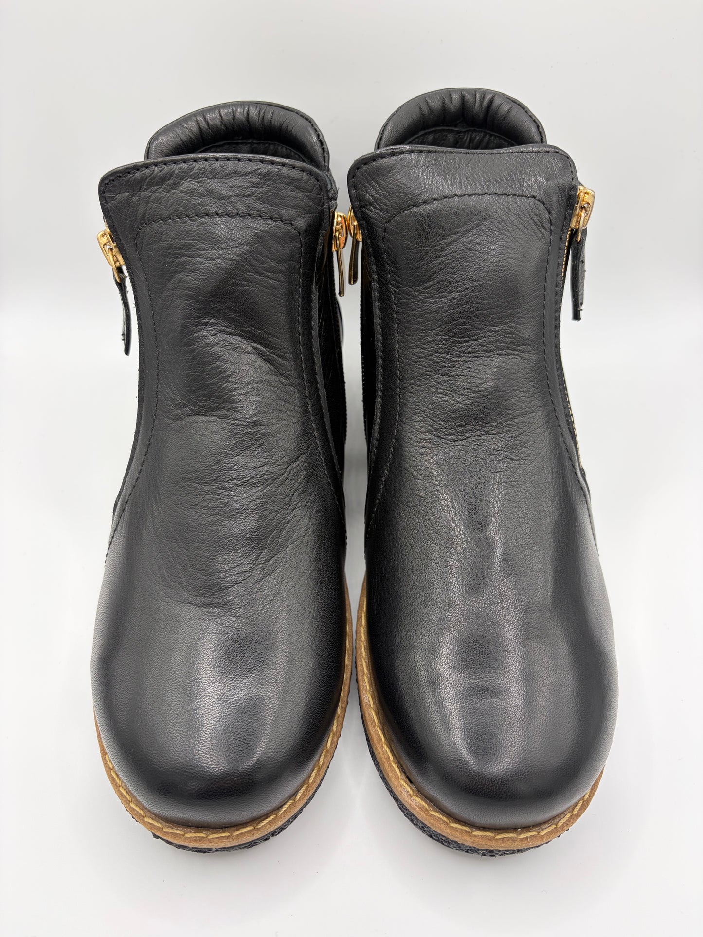 Tallow Black/Gold