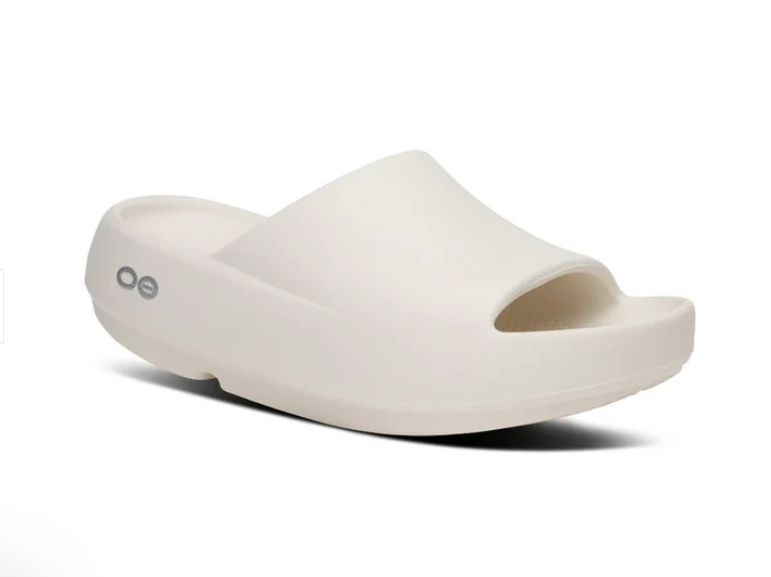 Oofos Ooahh Plus Slide - Chalk