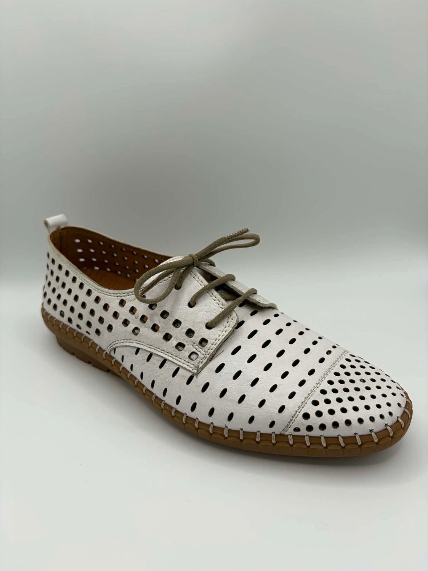 Kroon White