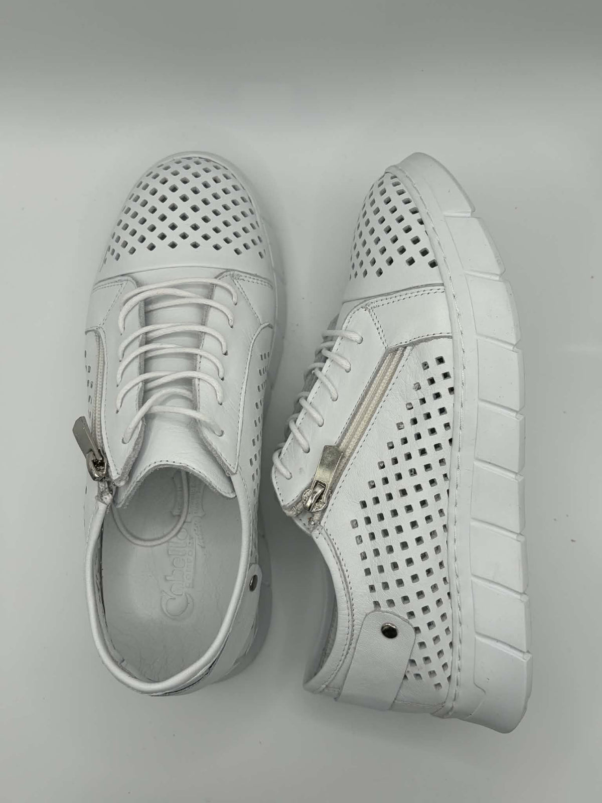 EG172 White