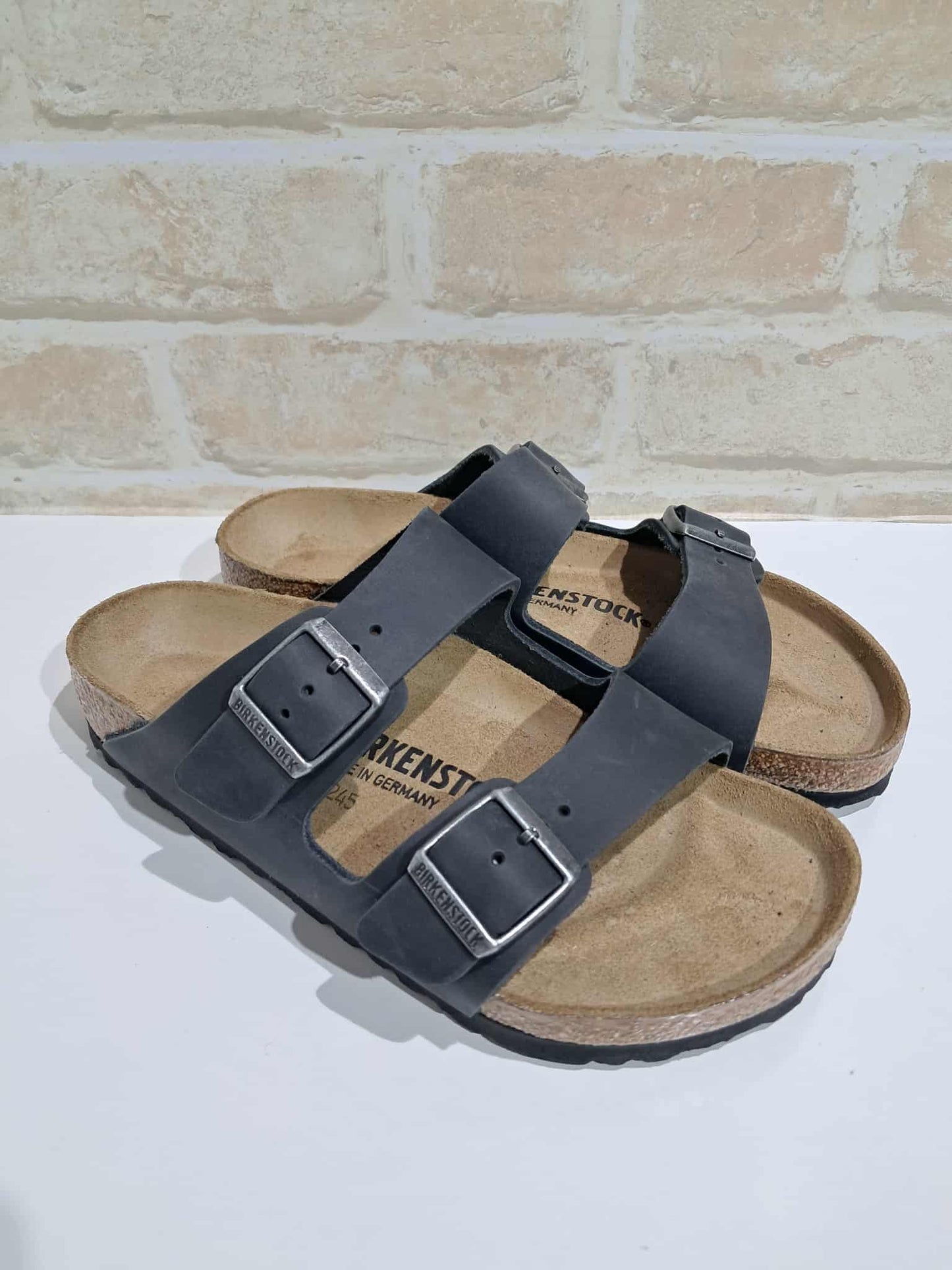 Arizona Black Oiled Leather Regular