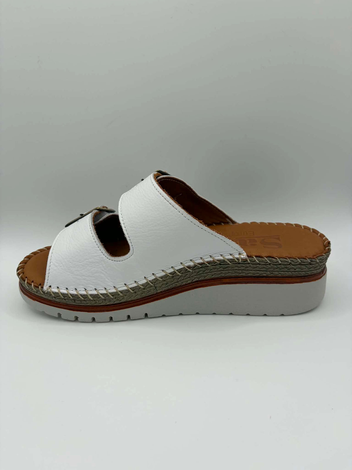 Oasis White