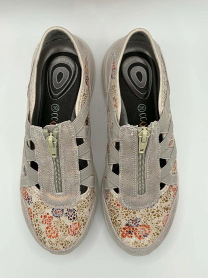 Callum Stone Floral